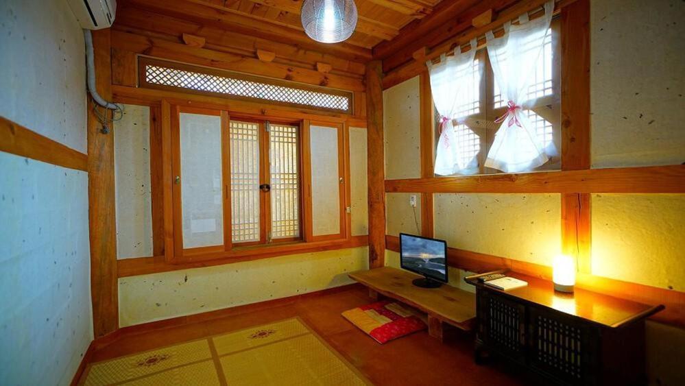 Kumwondang Jeonju Hanokstay Exterior photo