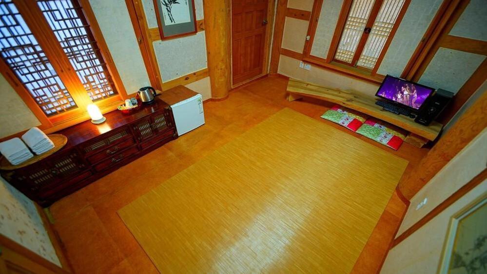 Kumwondang Jeonju Hanokstay Exterior photo