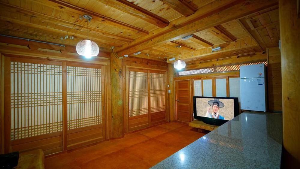 Kumwondang Jeonju Hanokstay Exterior photo